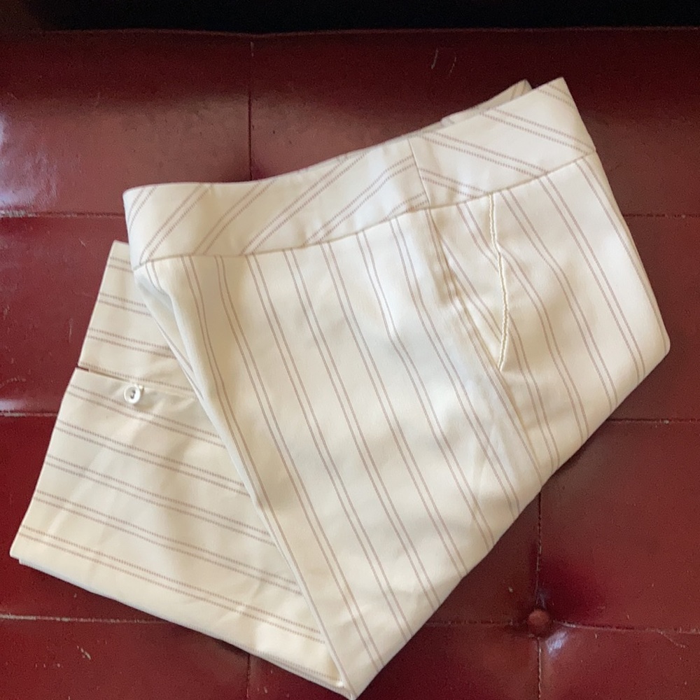 WHBM Bermuda shorts
